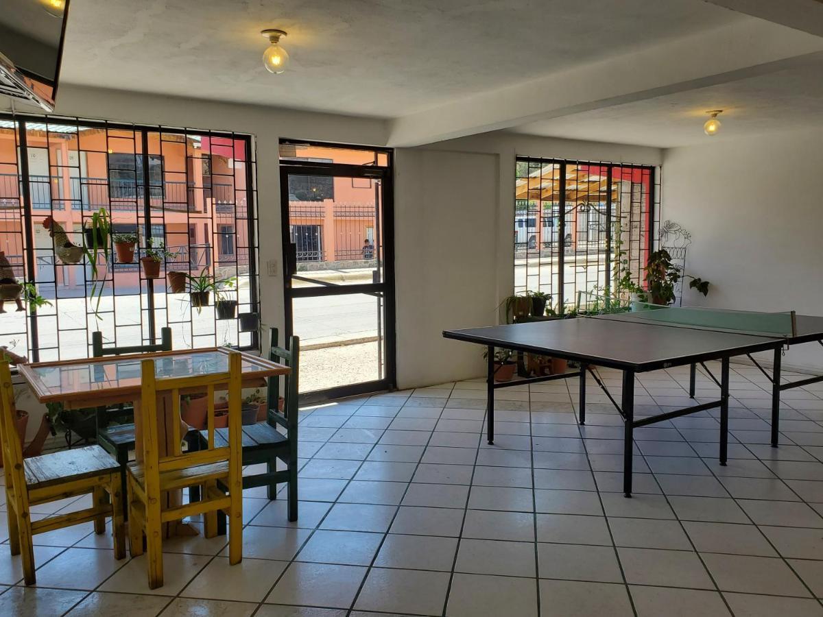 Hostal Pata De Perro Creel Exterior foto